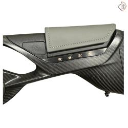 Carcasse BLASER R8 Custom carbone mat et cuir gris PROMO