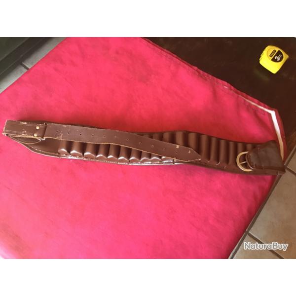 Cartouchi�re, cuir, calibre 12