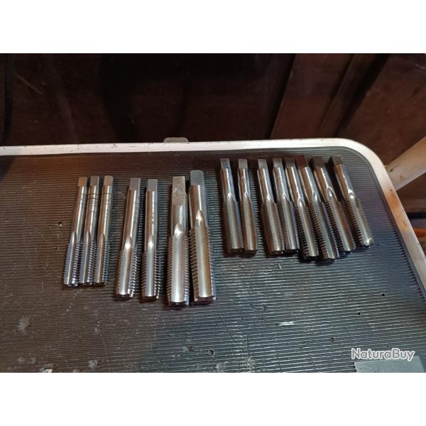 Lot tarauds professionnel tr�s bonne qualit�