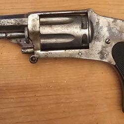Revolver Grand Velodog Hammerless 6 coups , cal. 5.75