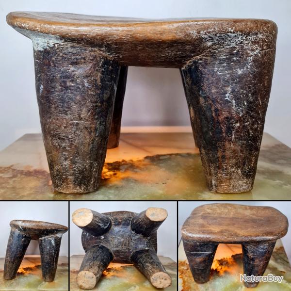 Tabouret ancien senoufo, c�te d'Ivoire, H : 21 cm, L : 30 cm
