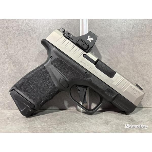 Pistolet Micro Compact SPRINGFIELD Hellcat Stainless Calibre 9 mm Para + Point rouge VORTEX Defender