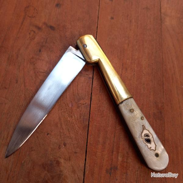 Joli Couteau Corse VENDETTA Manche en Nacre