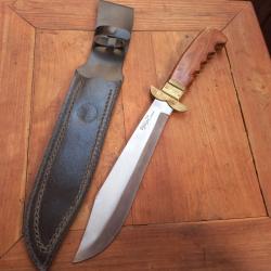 Tr&eacute;s Grand  Couteau de Chasse L&Eacute;OPARD  Manche en Bois avec  Fourreau en cuir