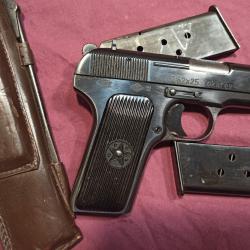 TT33 Tokarev 7.62x25 1952 D'occasion en tr&egrave;s bon &eacute;tat!