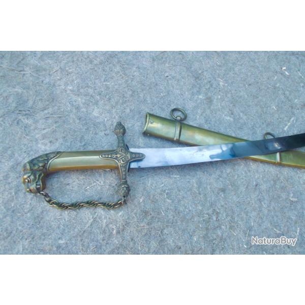 SABRE D'OFFICIER SUPERIEUR BRITANNIQUE PR�-R�GLEMENTAIRE.