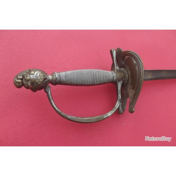 EPEE D'OFFICIER A LA FRANCAISE CONSULAT.