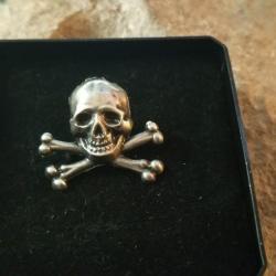 T&ecirc;te de mort - Hauteur : 25 mm Largeur : 20 mm