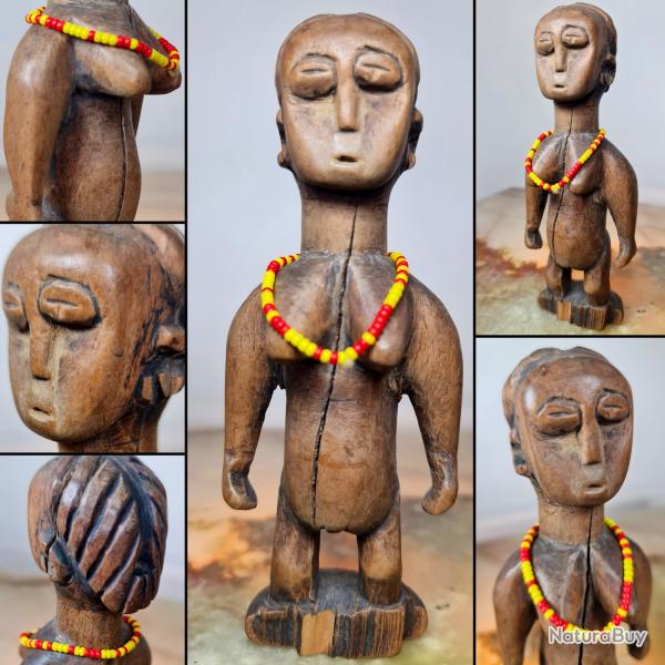 Statuette Venavi Ew� culte vaudou des jumeaux. H : 17 cm