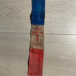 un petit fanion des forces fran&ccedil;aises F.F.I de la seconde guerre mondiale
