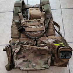 Gilet airsoft multicam &eacute;quip&eacute; + patchs