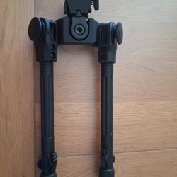 bipied UTG over bore 7-11" ou 18-28 cm en &eacute;tat neuf