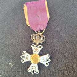Croix de l'Ordre des Chevaliers de Saint Joseph M&eacute;daille