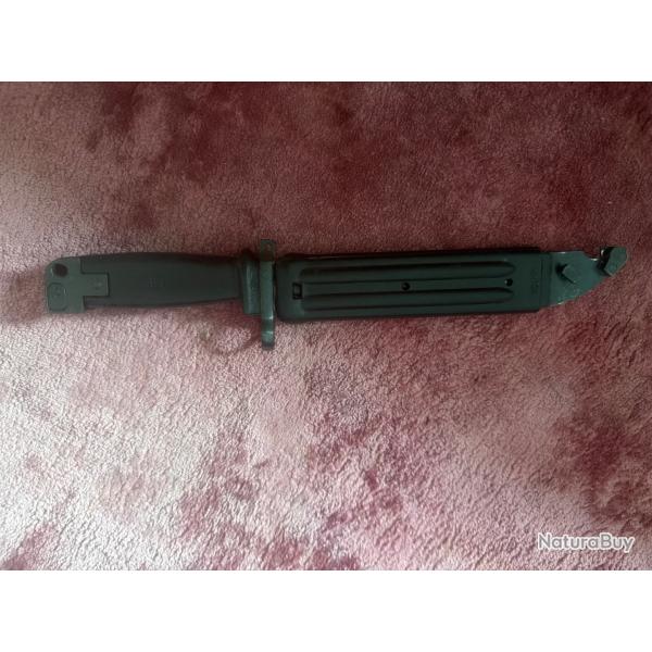 Belle ba�onnette AKM . �tat comme neuve , Tout au num�ro.