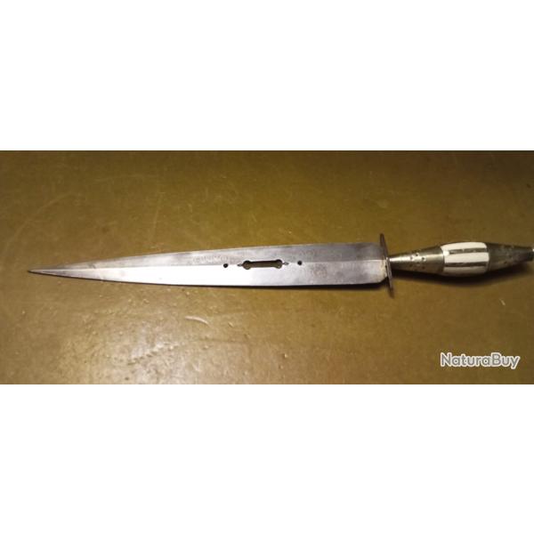 Rare grand punal 19e