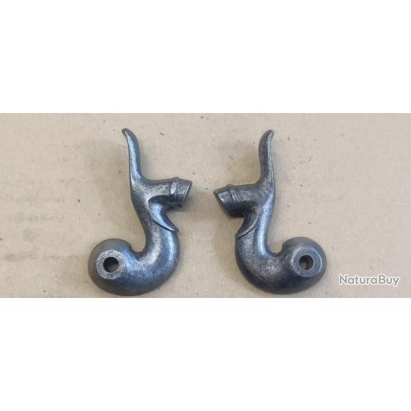 paire de chiens pour pistolet ou fusil � piston 19eme si�cle XIX si�cle (052
