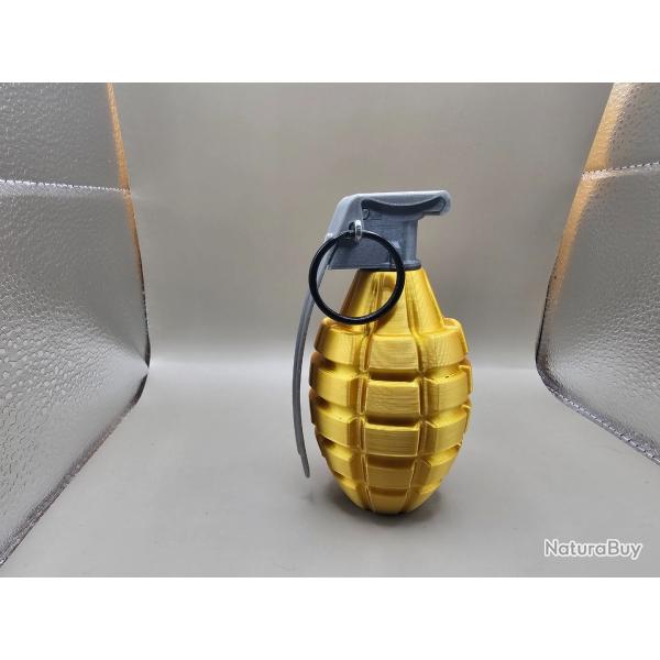Grenade Mk2 d�corative dor�e