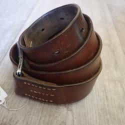 1957 Ceinture, ceinturon militaire suisse. Taille 113 cm.