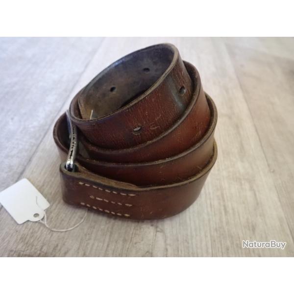 1957 Ceinture, ceinturon militaire suisse. Taille 113 cm.