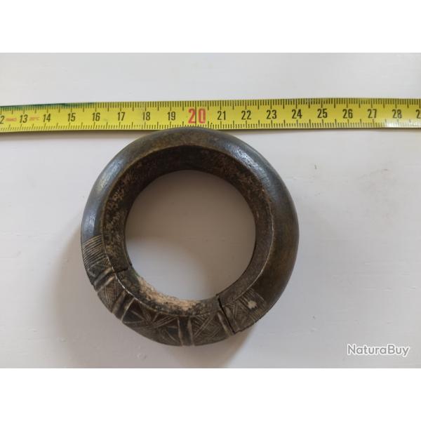 Bracelet esclave Africain, ancien, en bronze.