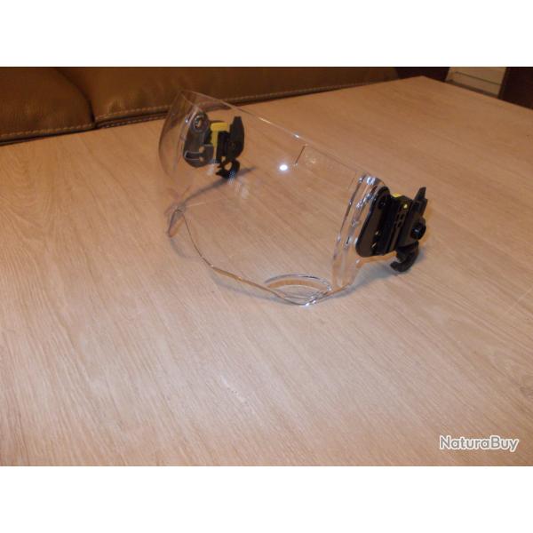 CASQUE POMPIERS " ECRAN OCCULAIRE " F1