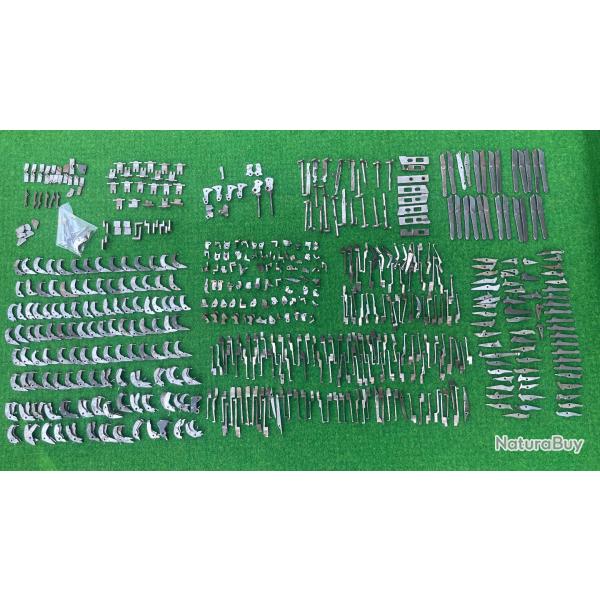 Grand lot pi�ces fusils, chiens, verrou, gachettes "hammerless", �jecteurs, percuteurs, pi�ce brute