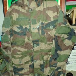 VESTE DE COMBAT ETE DE L'ARMEE FRANCAISE, 2004 ,TAILLE L-XL , TAILLE 104 A 112 CM TOUR DE POITRINE