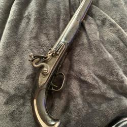 Pistolet &agrave; silex