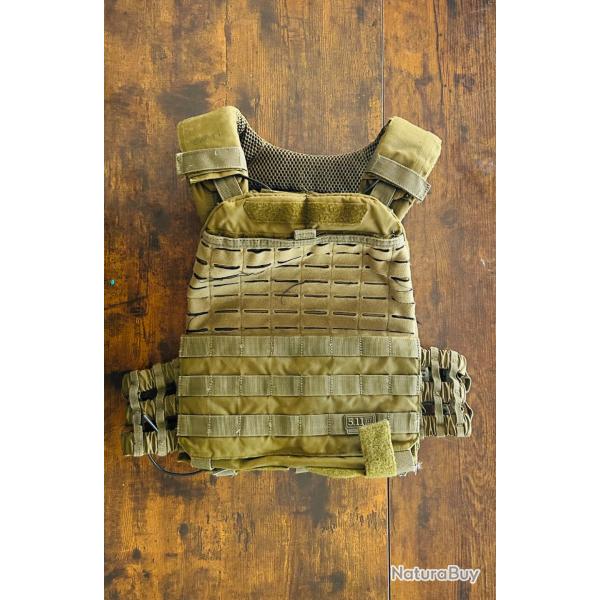 Gillet porte plaque 5.11