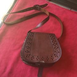 Petite sacoche en cuir pour cartouches ou autres.