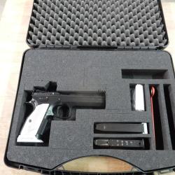 PISTOLET CZ TS2 CAL.9X19 + MALETTE + 2 CHARGEURS + ACCESSOIRE BON ETAT OCCASION