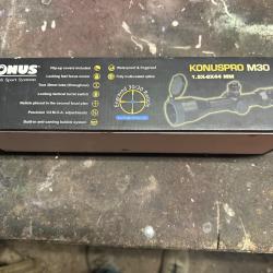 Lunette de vis&eacute;e 1.5x-6x44mm de marqueKonuspro m30