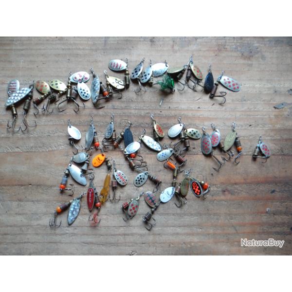 Vends lot de 42 cuillers  truite, de marque MEPPS N� 1 et 2 en bon �tat.