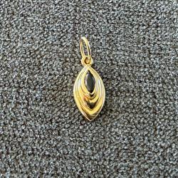 Pendentif or massif 18 carats - saphir bleu