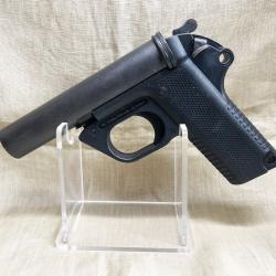 Magnifique et rare pistolet lance fus&eacute;e - mod&egrave;le P2A1 - neuf