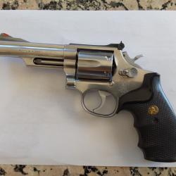 Revolver smith &wesson 357Mag model 66 2