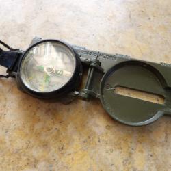 boussole de type militaire fonctionnelle