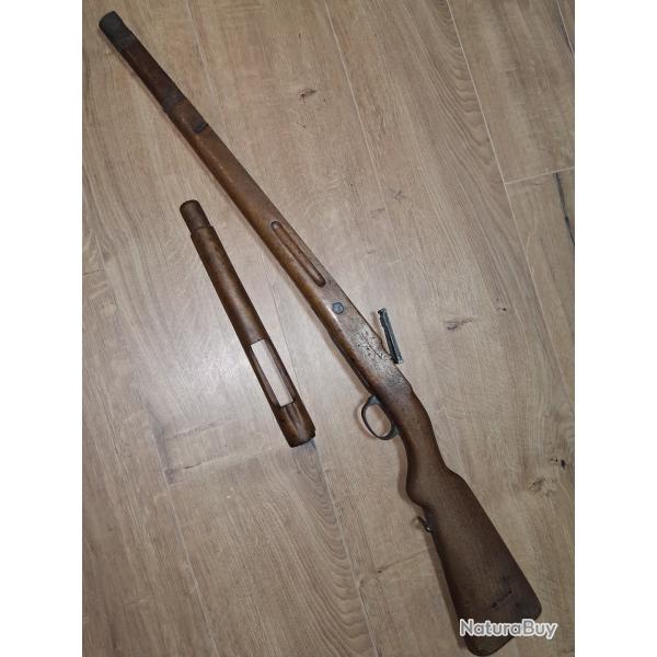 Crosse fusil Mauser 98/43 Espagnole avec son bo�tier et garde main