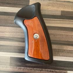 Poign&eacute;e GP100 ruger