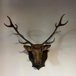 T&ecirc;te de cerf plastique