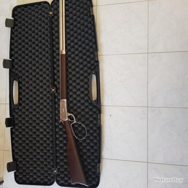 CARABINE ROSSI, 44 Magnum, levier de sous garde type John WAYNE, canon octogonal.