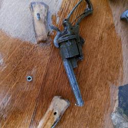 Revolver belge de type "Lefaucheux"