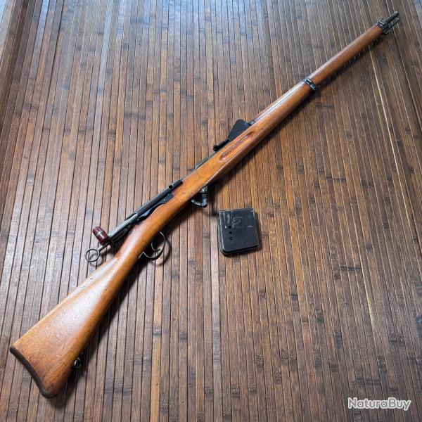 SUPERBE FUSIL SCHMIDT RUBIN 1889  chargeur amovible de 12 coups calibre 7,5 mm ca�on excellent