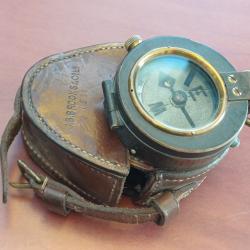 Magnifique et rare boussole &agrave; lentille militaire anglaise WW1 et son &eacute;tui cuir