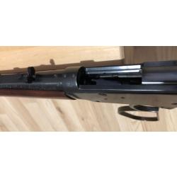Carabine winchester mod&egrave;le 1894 / 94AE / 44 / Rem / Mag.  Levier de sous garde large