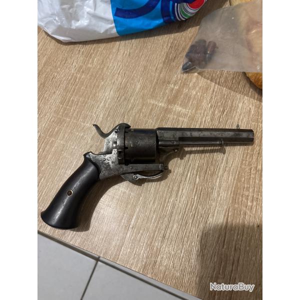 Revolver � broche elg