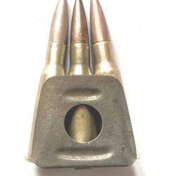 Clip chargeur pour cartouche 8 x 50 Lebel ou Berthier , 3 cartouches neutralis&eacute;es