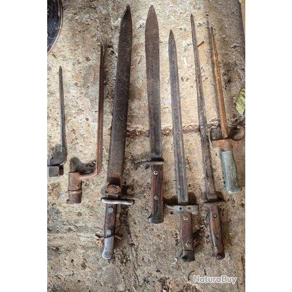Ba�onnettes gros lot 17 pi�ces en tout