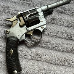 Revolver mod&egrave;le 1892 civil