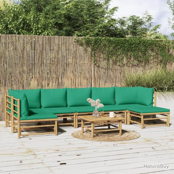 Salon 8 pi�ces avec coussins verts, en bambou